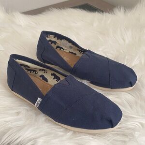 TOMS Classic Navy Canvas Slip On Shoes Casual Flats size 8W